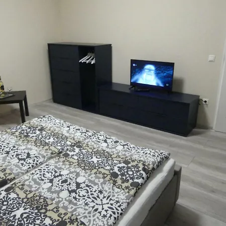 Marienka Panzio B&B 에게르
